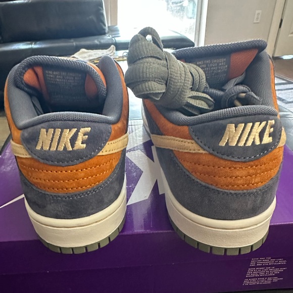 Brand new men’s size 9 Nike SB dunk low pro - Picture 3 of 4